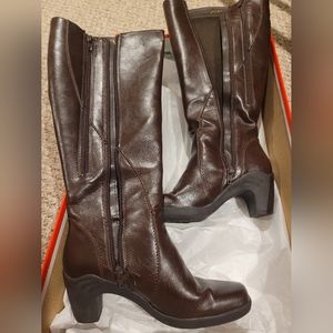 Aerosoles ladies calf boots - size 5.  Price drop!